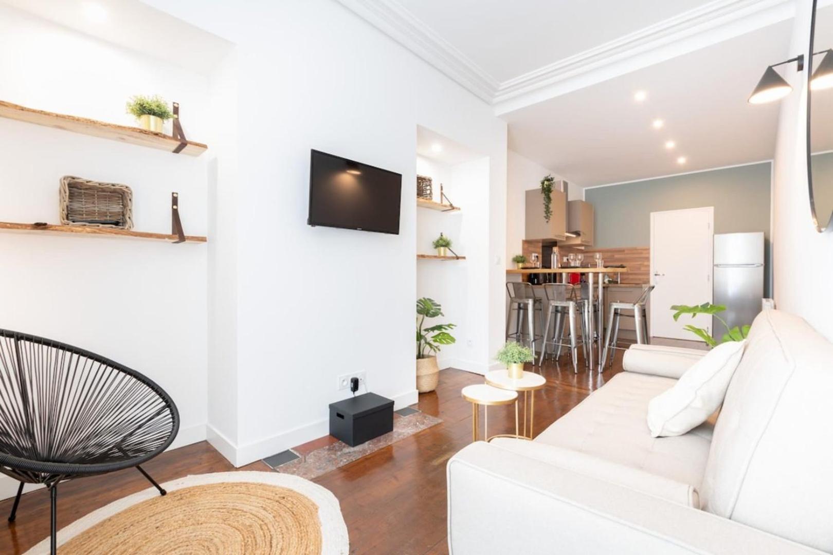 Renovated Apartment 3Bed 2Bath リール エクステリア 写真