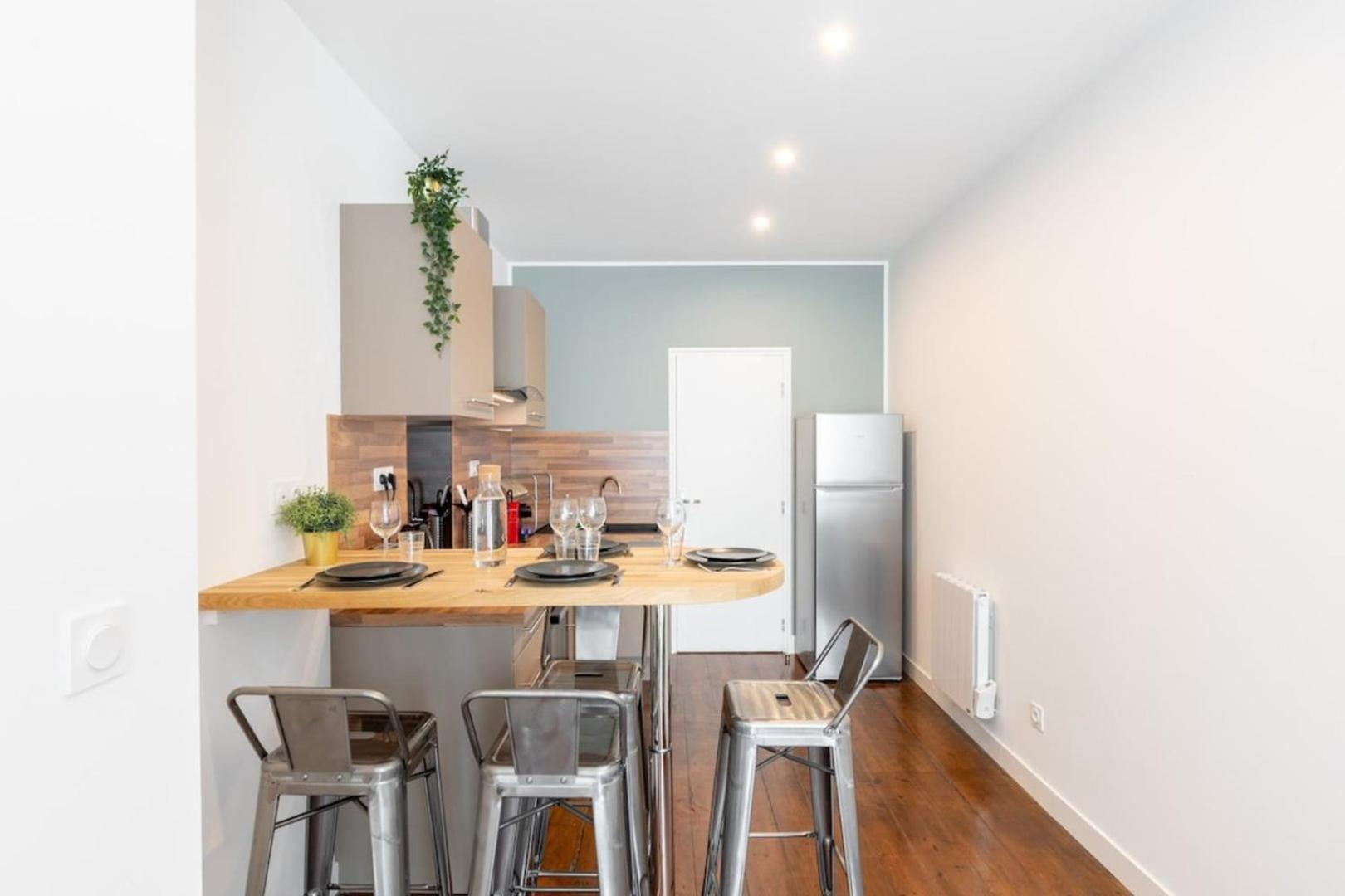 Renovated Apartment 3Bed 2Bath リール エクステリア 写真