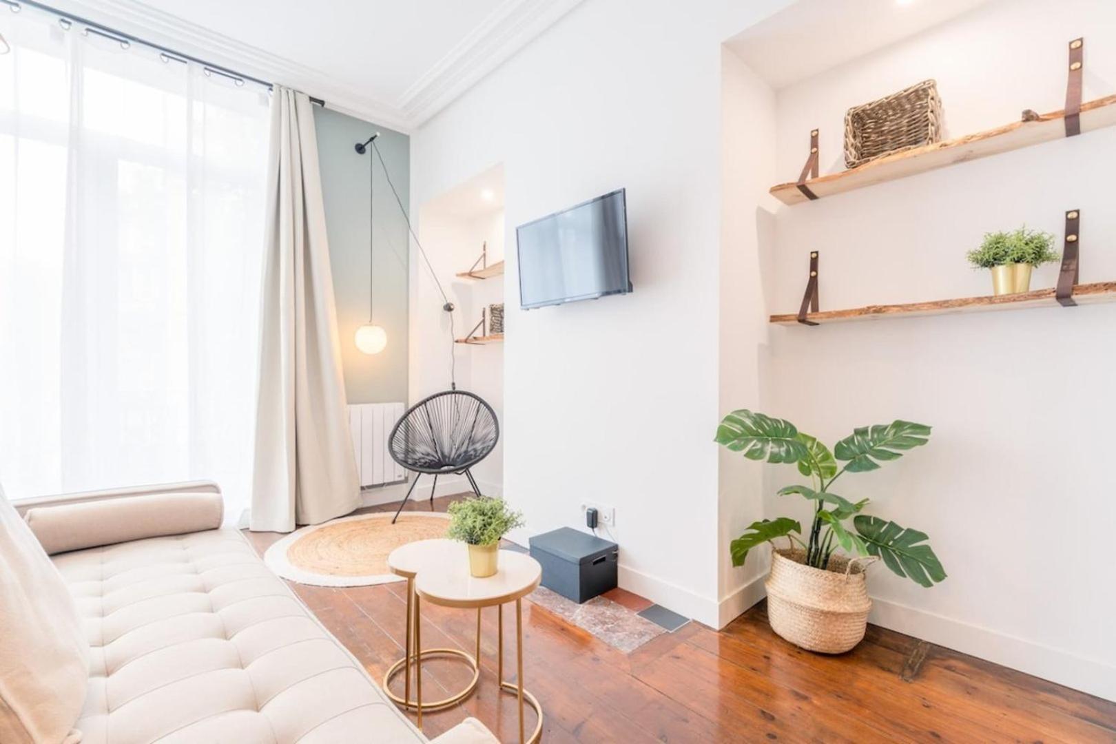Renovated Apartment 3Bed 2Bath リール エクステリア 写真