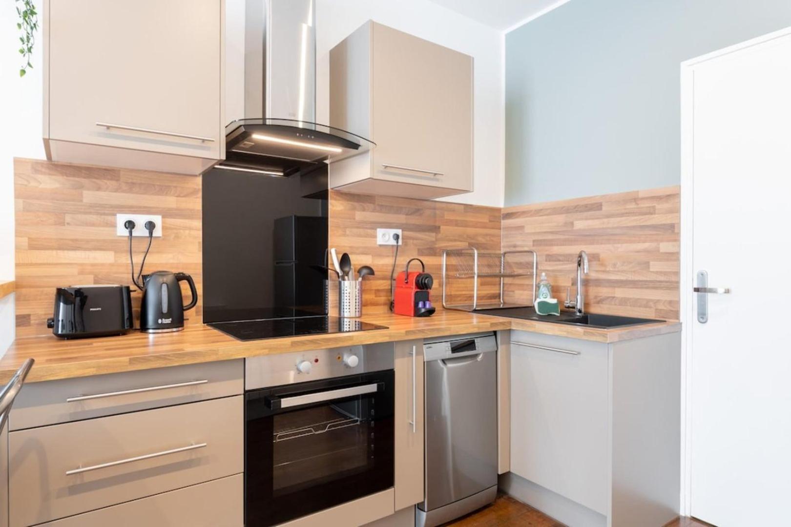 Renovated Apartment 3Bed 2Bath リール エクステリア 写真